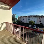 Duplex T3 Lumineux Avec Terrasse, Parking, A 5 Min Du Centre - Fr-1-239-1092