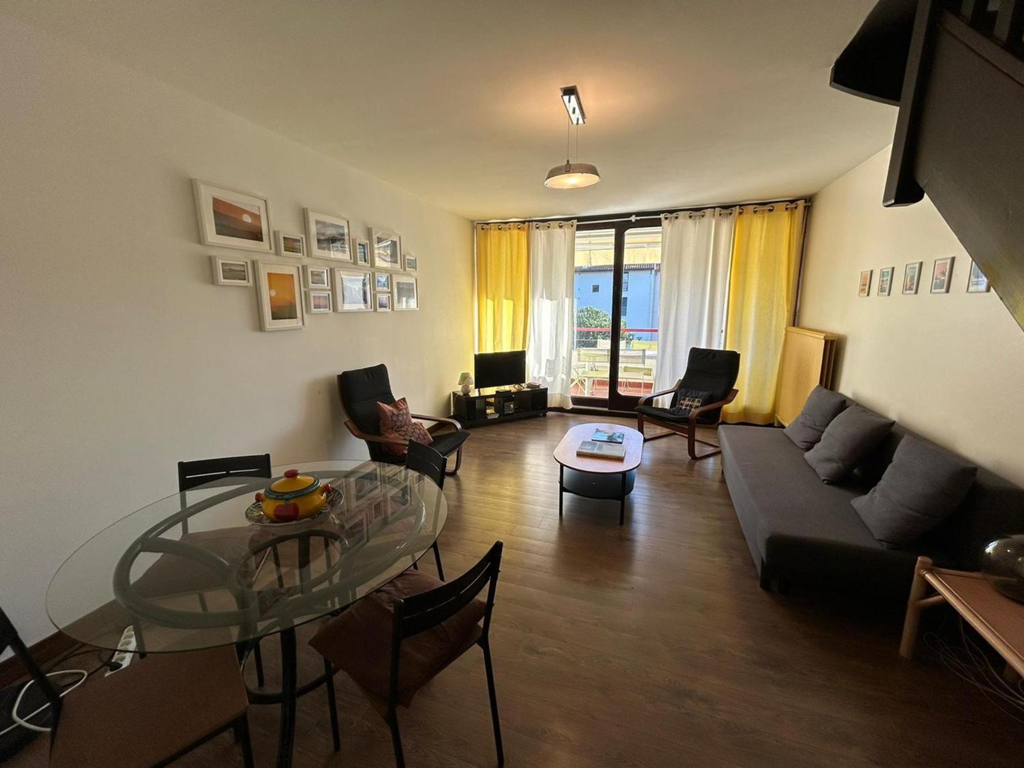 Appartement Duplex T3 Lumineux Avec Terrasse, Parking, A 5 Min Du Centre - Fr-1-239-1092 *